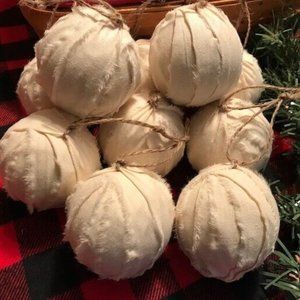 10 Primitive SNOWBALL MUSLIN Fabric RAG BALLS Christmas Ornaments farmho…
